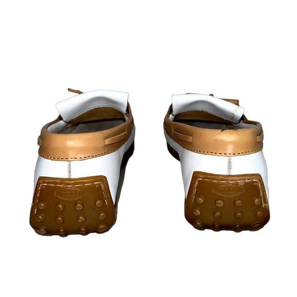 Tod's Leather Loafers Slip On Country Club Preppy Driving Moccasin Flats 6.5 - Picture 7 of 8